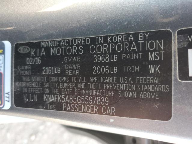 KNAFK5A85G5597839 - 2016 KIA FORTE LX GRAY photo 12