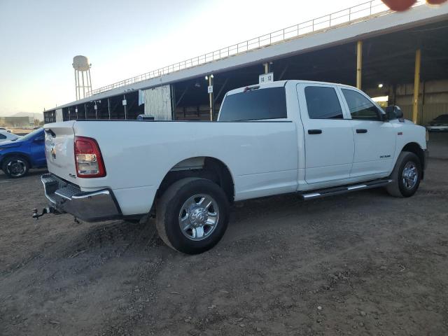 3C6UR4HJ7KG681548 - 2019 RAM 2500 TRADESMAN WHITE photo 3