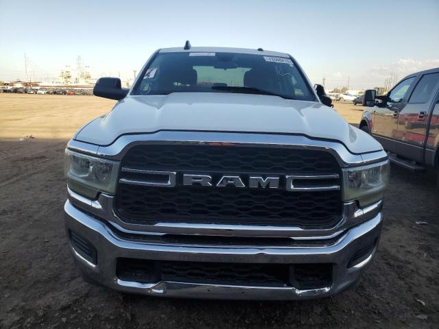 3C6UR4HJ7KG681548 - 2019 RAM 2500 TRADESMAN WHITE photo 5