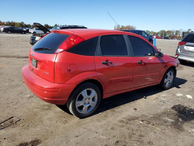 3FAFP37N75R138365 - 2005 FORD FOCUS ZX5 RED photo 3