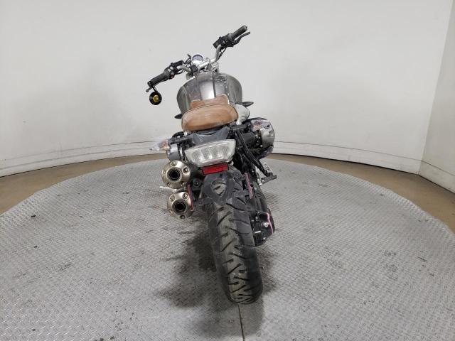 WB10J3301HZ794036 - 2017 BMW R NINE T SCRAMBLER SILVER photo 4