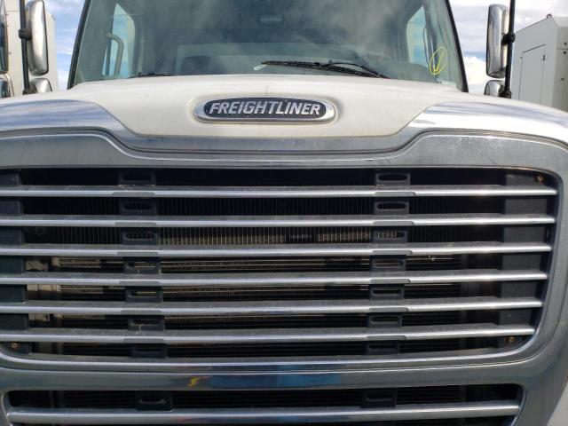 1FUBC5DX4DHFB5103 - 2013 FREIGHTLINER M2 112 MED WHITE photo 5