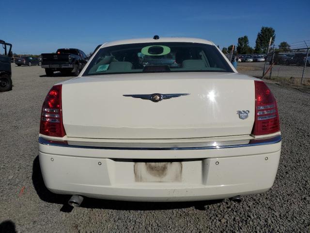 2C3LA63HX6H244682 - 2006 CHRYSLER 300C CREAM photo 6