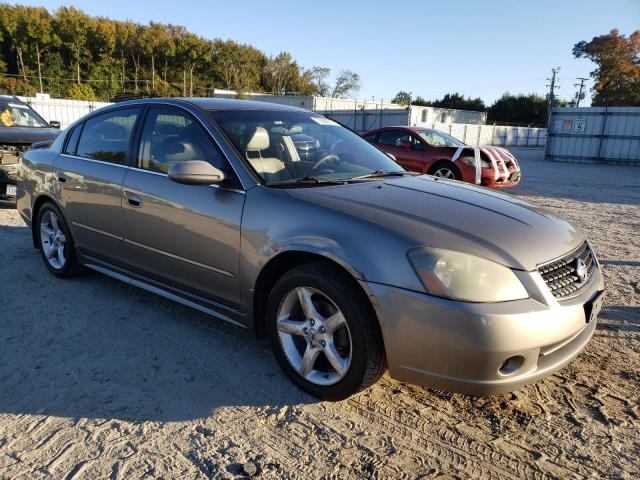 1N4BL11D45C126137 - 2005 NISSAN ALTIMA SE GOLD photo 4