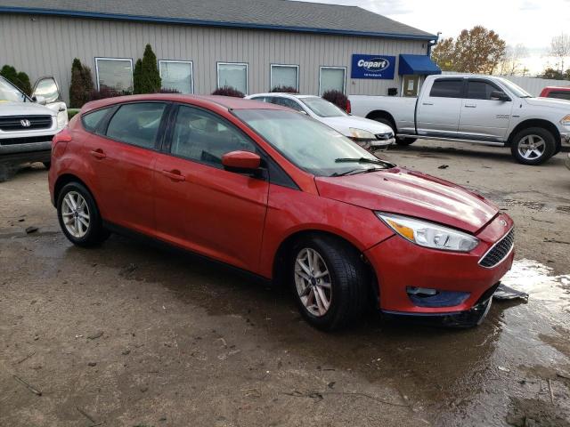 1FADP3K23JL268558 - 2018 FORD FOCUS SE RED photo 4