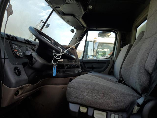 1FUBGAD97ELFW1722 - 2014 FREIGHTLINER CASCADIA 1 WHITE photo 7