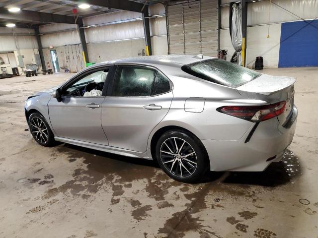 4T1G11AK1RU889216 - 2024 TOYOTA CAMRY SE NIGHT SHADE SILVER photo 2