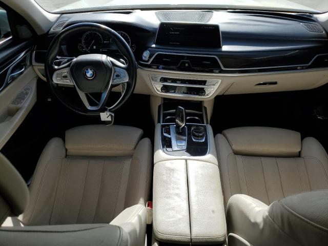 WBA7J2C51JG938111 - 2018 BMW 740 XE WHITE photo 8