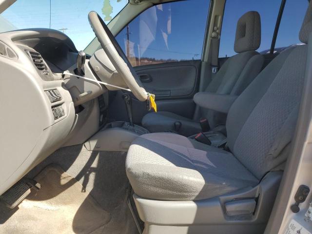 2CNBJ13CX26951359 - 2002 CHEVROLET TRACKER SILVER photo 7