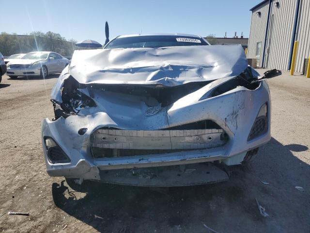 JF1ZNAA11G8709527 - 2016 TOYOTA SCION FR-S 银色 照片 5