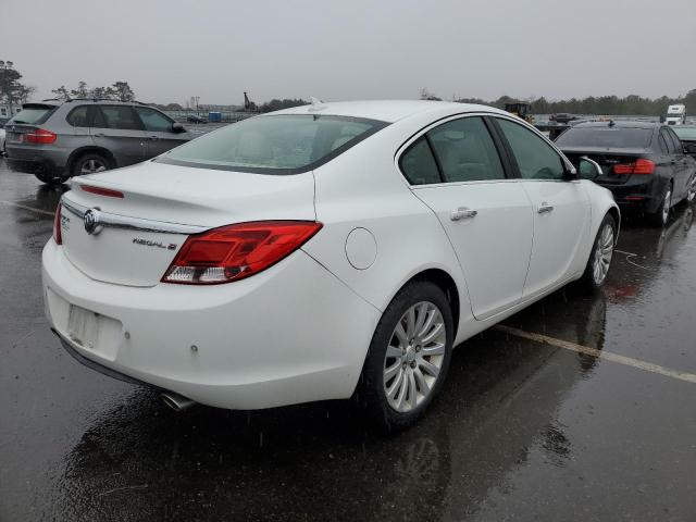 2G4GS5EVXD9145810 - 2013 BUICK REGAL PREMIUM WHITE photo 3