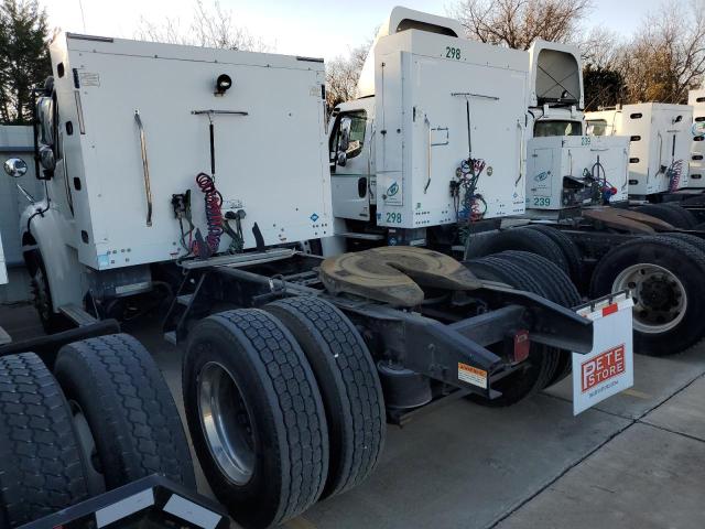 1FUBC5DX2DHFB5116 - 2013 FREIGHTLINER M2 112 MEDIUM DUTY WHITE photo 2