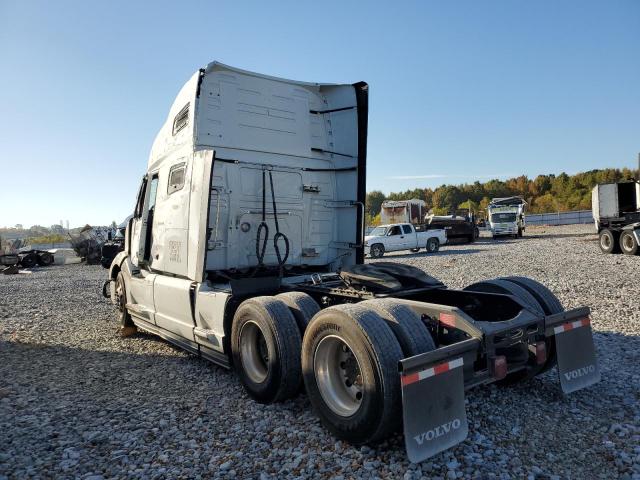 4V4NC9EH7RN638279 - 2024 VOLVO VN VNL WHITE photo 3