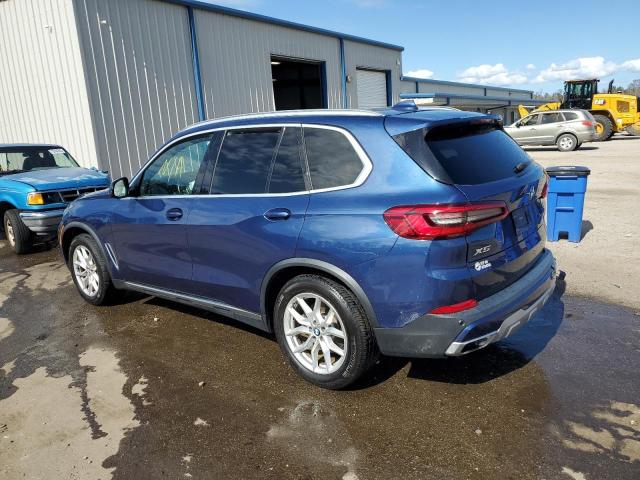 5UXCR6C5XKLK85187 - 2019 BMW X5 XDRIVE40I BLUE photo 2