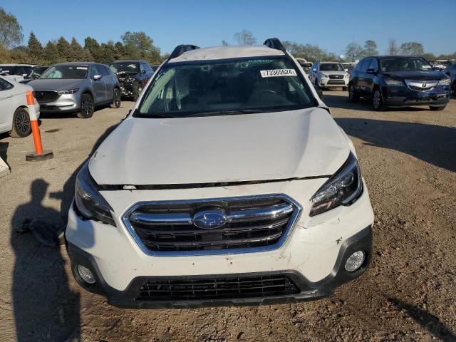 4S4BSAFC3J3364841 - 2018 SUBARU OUTBACK 2.5I PREMIUM WHITE photo 5