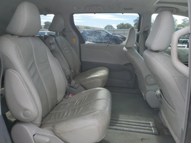 5TDYK3DC0ES504278 - 2014 TOYOTA SIENNA XLE SILVER photo 11