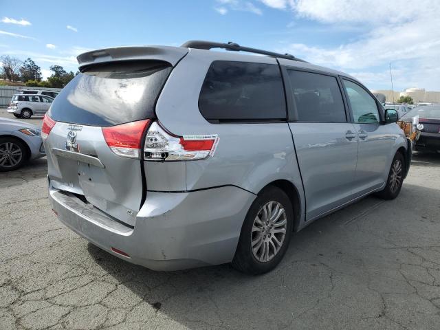 5TDYK3DC0ES504278 - 2014 TOYOTA SIENNA XLE SILVER photo 3