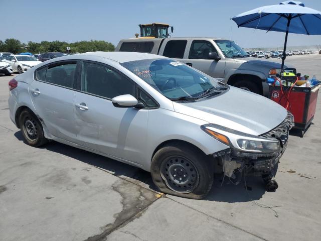 3KPFK4A75HE052153 - 2017 KIA FORTE LX SILVER photo 4