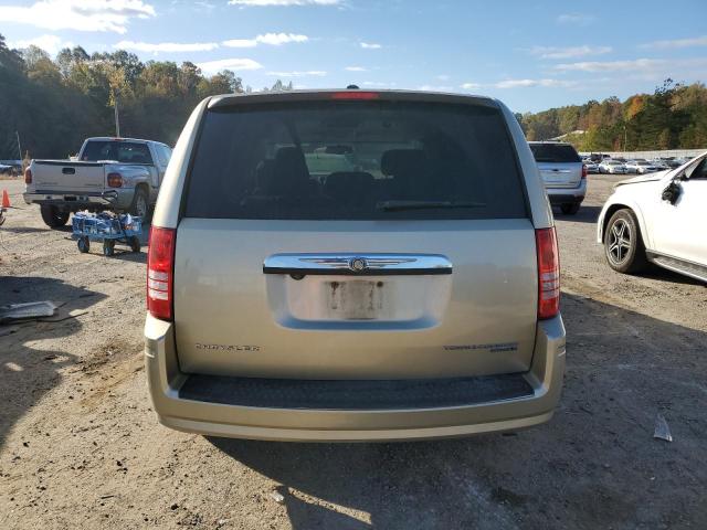 2A4RR2D18AR464022 - 2010 CHRYSLER TOWN & COU LX TAN photo 6