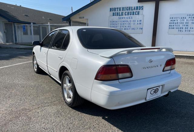 JN1CA21D5VT813186 - 1997 NISSAN MAXIMA GLE WHITE photo 3