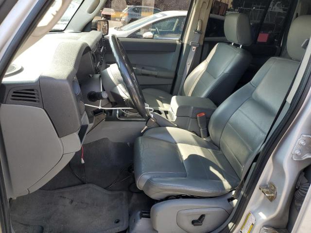 1J8HG48N36C132997 - 2006 JEEP COMMANDER 银色 照片 7