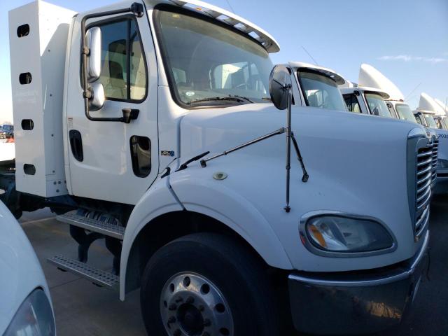 1FUBC5DX8DHFB5105 - 2013 FREIGHTLINER M2 112 MEDIUM DUTY WHITE photo 4