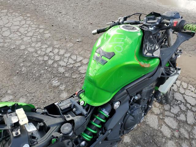 JKAEXEE18GDA22795 - 2016 KAWASAKI EX650 E GREEN photo 5