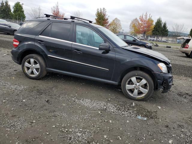 4JGBB8GB5BA668958 - 2011 MERCEDES-BENZ ML 350 4MATIC BLACK photo 4