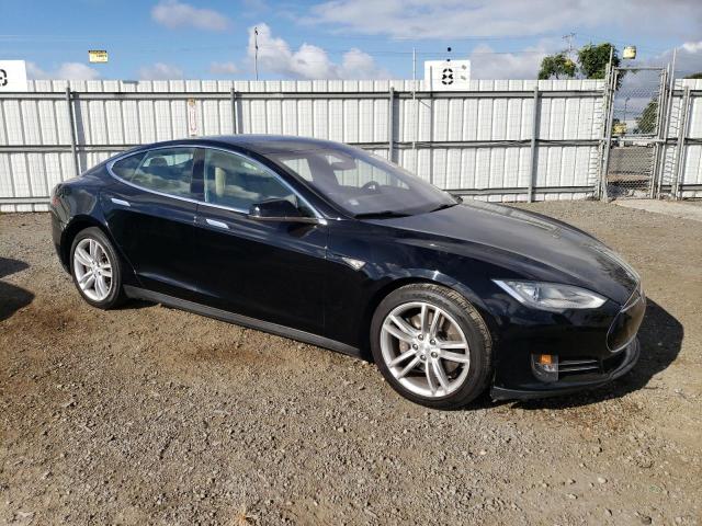 5YJSA1S13EFP65259 - 2014 TESLA MODEL S შავი ფოტო 4