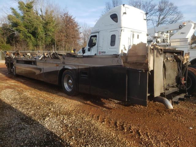 4UZAB2DC06CW58368 - 2006 FREIGHTLINER CHASSIS X LINE MOTOR HOME BROWN photo 3