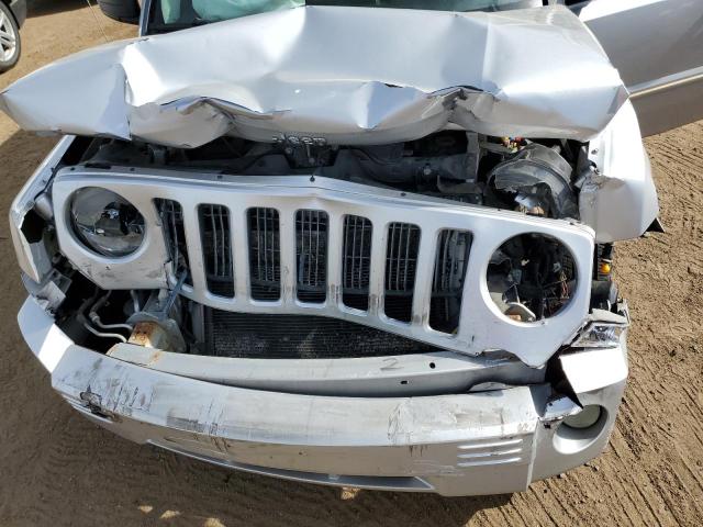 1J8FF48W77D415868 - 2007 JEEP PATRIOT LIMITED SILVER photo 11