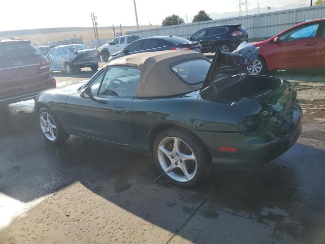 JM1NB353210200240 - 2001 MAZDA MX-5 MIATA BASE GREEN photo 2