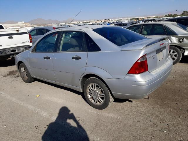 1FAFP34N86W161012 - 2006 FORD FOCUS ZX4 SILVER photo 2