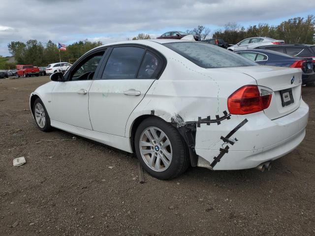 WBAVA37507NL16837 - 2007 BMW 328 I WHITE photo 2