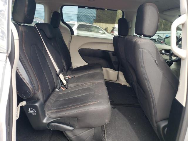 2C4RC1FG3JR178159 - 2018 CHRYSLER PACIFICA TOURING PLUS SILVER photo 11