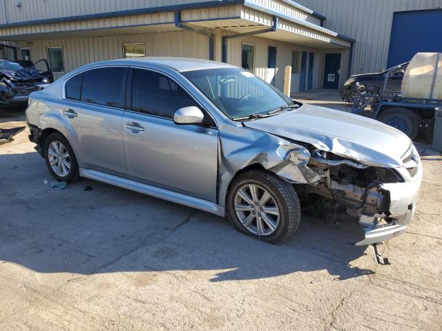 4S3BMBA69C3020682 - 2012 SUBARU LEGACY 2.5I SILVER photo 4