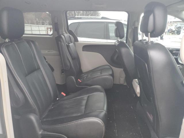 2C4RC1BG2FR601763 - 2015 CHRYSLER TOWN & COU TOURING 白色 照片 11