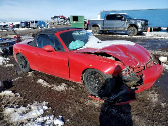 JM1NB353120233392 - 2002 MAZDA MX-5 MIATA BASE RED photo 4