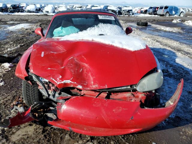 JM1NB353120233392 - 2002 MAZDA MX-5 MIATA BASE RED photo 5