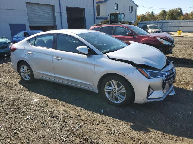 5NPD84LFXKH468454 - 2019 HYUNDAI ELANTRA SEL SILVER photo 4