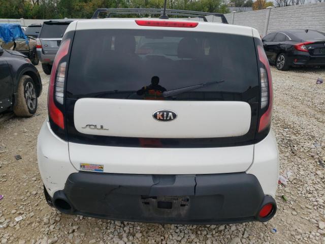 KNDJN2A21G7352653 - 2016 KIA SOUL WHITE photo 6