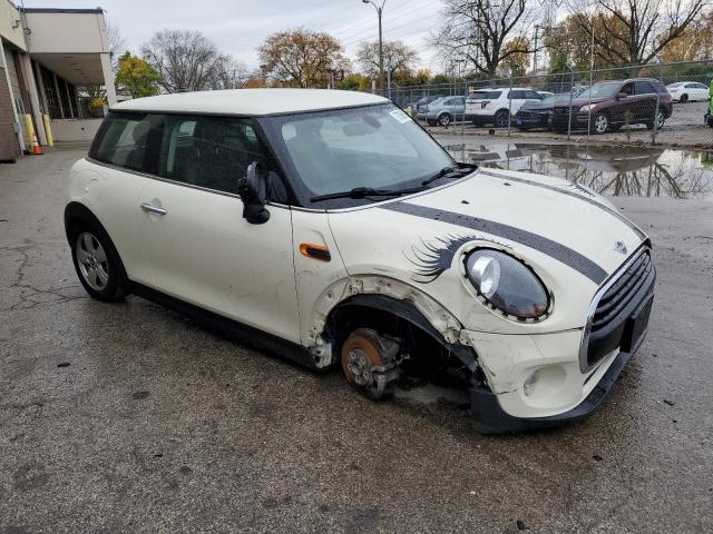 WMWXP5C58K2H30910 - 2019 MINI COOPER WHITE photo 4