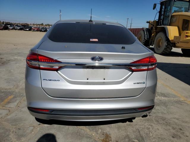 3FA6P0UU0JR180929 - 2018 FORD FUSION S HYBRID SILVER photo 6