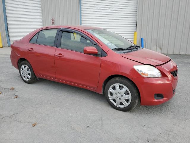 JTDBT4K39CL037467 - 2012 TOYOTA YARIS RED photo 4