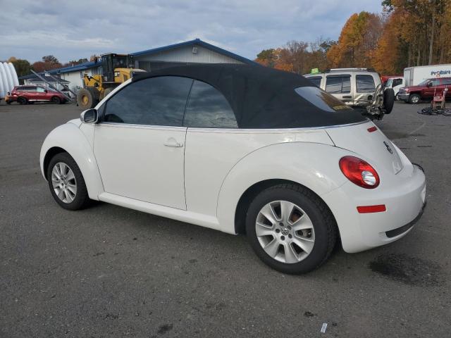 3VWRG3AL9AM010048 - 2010 VOLKSWAGEN NEW BEETLE WHITE photo 2