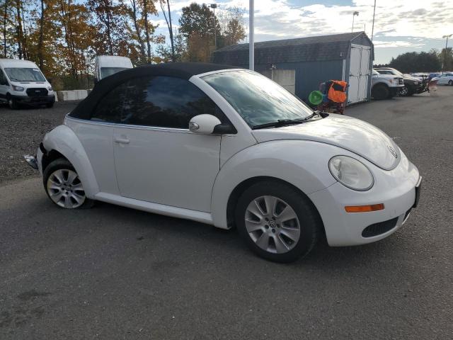 3VWRG3AL9AM010048 - 2010 VOLKSWAGEN NEW BEETLE WHITE photo 4