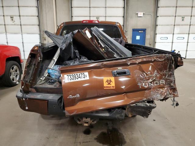 5TFAW5F10EX326508 - 2014 TOYOTA TUNDRA CREWMAX PLATINUM 棕色 照片 6