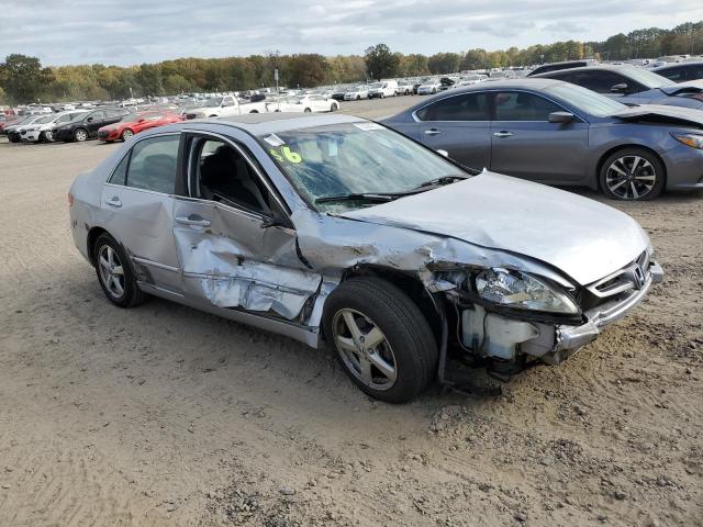 1HGCM56734A019677 - 2004 HONDA ACCORD EX SILVER photo 4