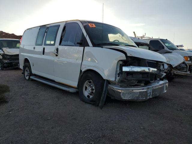 1GCWGAFG1K1208515 - 2019 CHEVROLET EXPRESS G2 WHITE photo 4