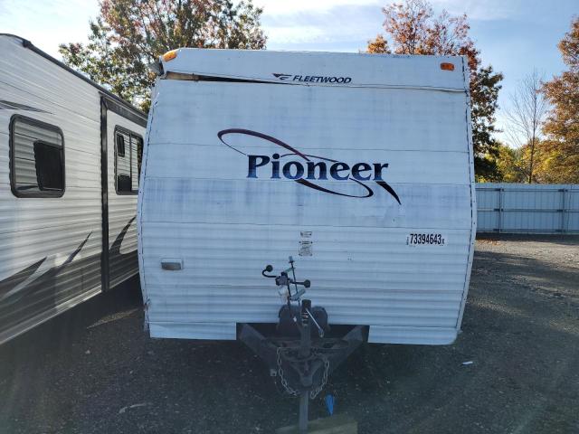 1EB1T182556010579 - 2005 FLEETWOOD PIONEER WHITE photo 7